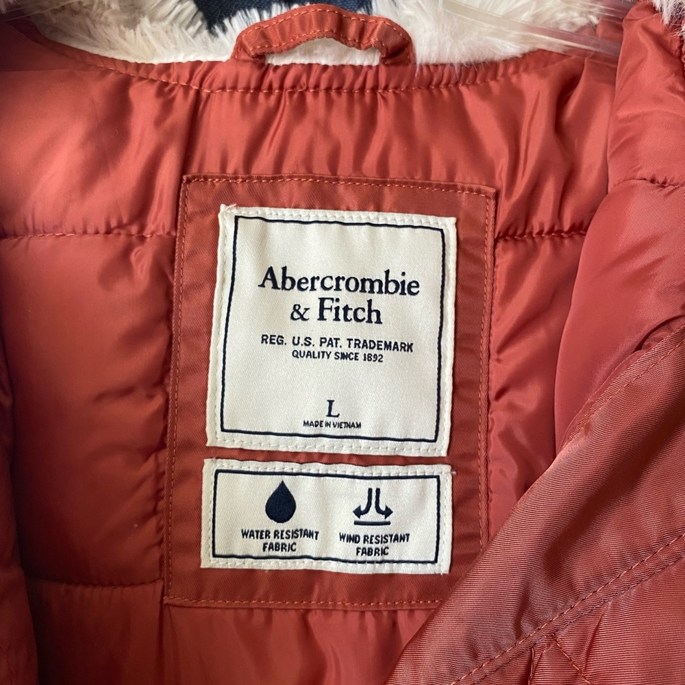 Abercrombie & Fitch Women's Jacket in Rust